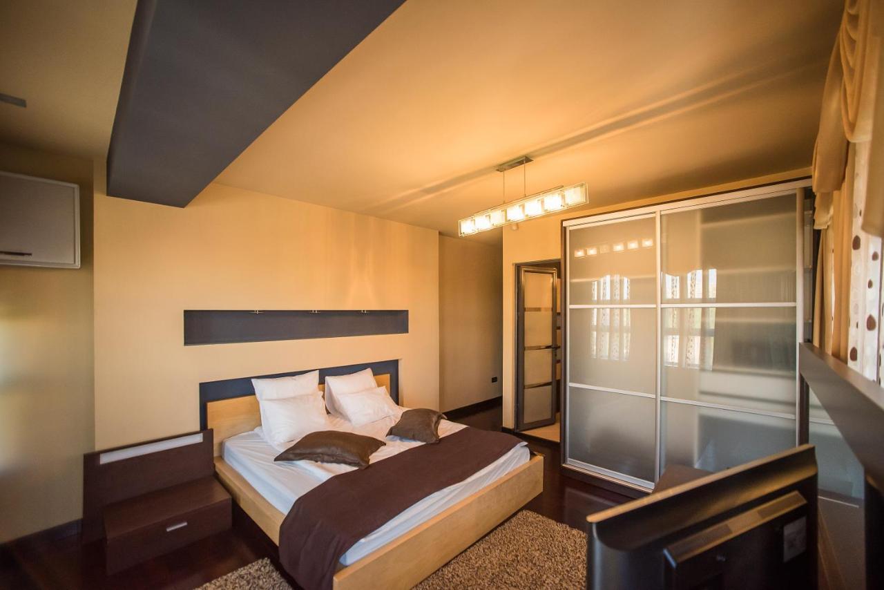 Simple Rooms Self Check In Bukarest Exterior foto
